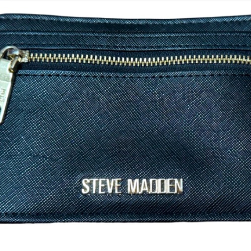 NWOT Steve Madden mini wallet
